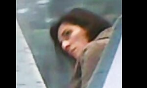 عروسک با جوانان کامل یک دیک سیاه بزرگ را لگد می شهوانی فیلم گی زند
