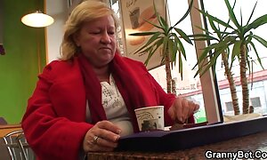 شور - والدین ناپدید می شوند - نوجوان پسر بچه ﻿فیلم سکس خارجی ای را می خورد